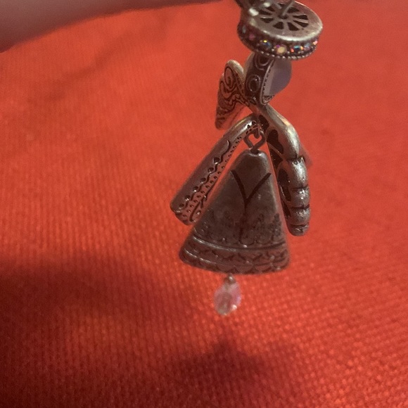 Premier Designs Pewter Angel key fob/ornament - Picture 3 of 6